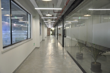 LA CHINE Shanghai Zhilian Precision Machinery Co., Ltd.